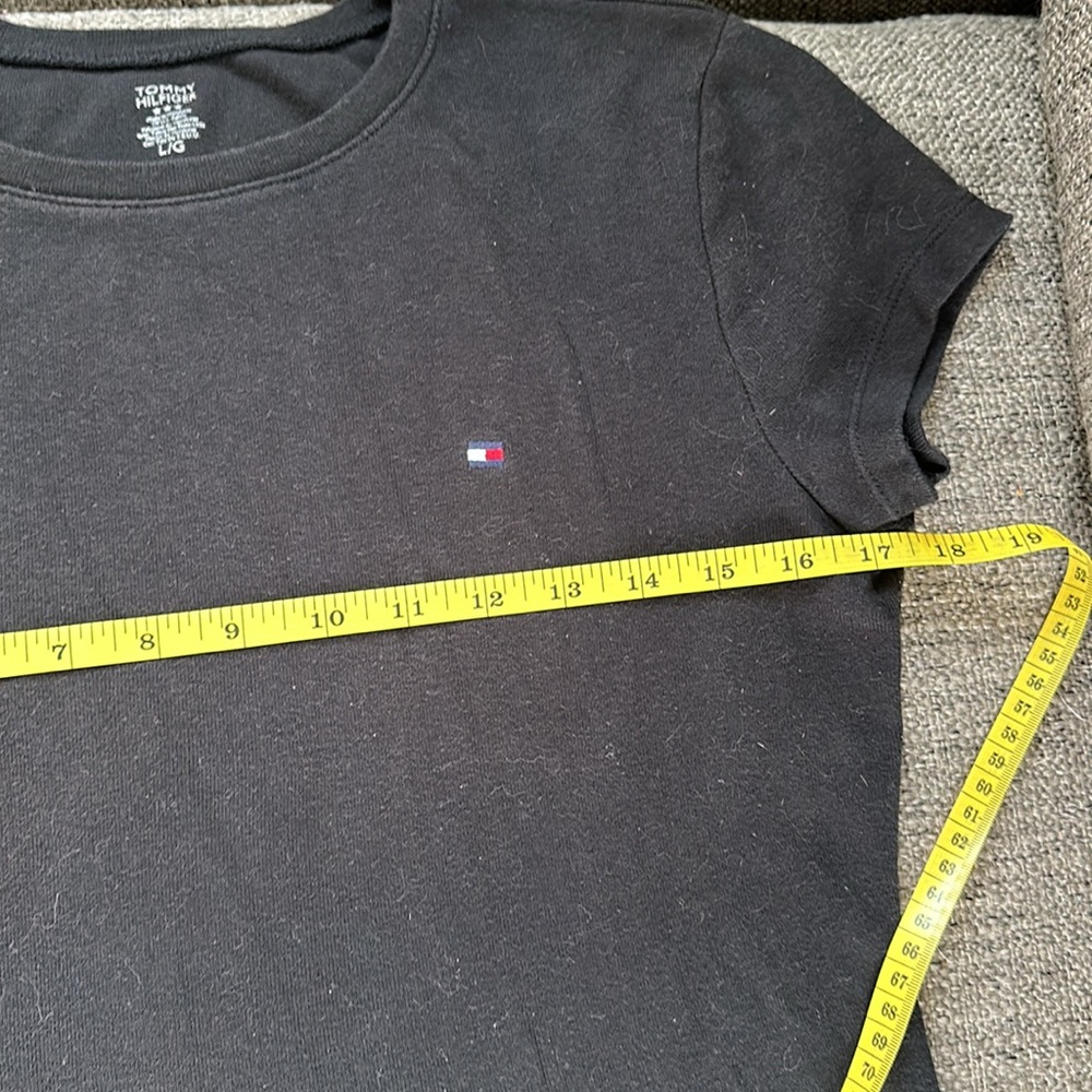 Tommy Hilfiger Women’s Black Short Sleeve 100% Cotton T-shirt Size Large - Picture 3 of 6